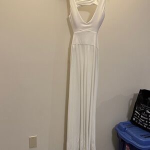 VENUS White Backless Maxi Dress